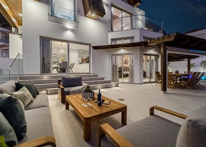 Casa Roque Del Mar Private With Heated Saltwater Pool, Jacuzzi & Ocean Views Villa Costa Adeje (Tenerife)