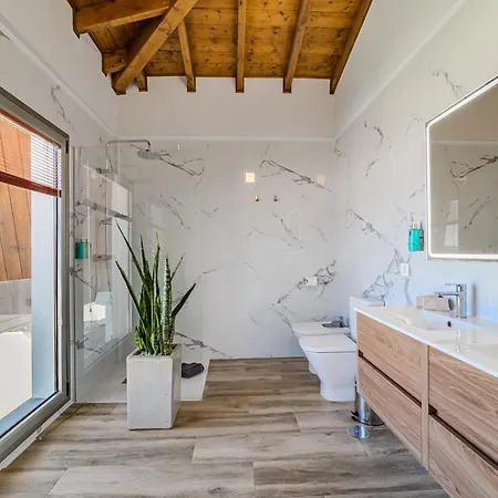 Casa Roque Del Mar Private Villa With Pool, Jacuzzi & Ocean Views