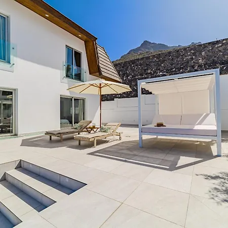 Casa Roque Del Mar Private With Heated Saltwater Pool, Jacuzzi & Ocean Views Villa Costa Adeje (Tenerife)