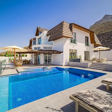 Casa Roque Del Mar Private Villa With Pool, Jacuzzi & Ocean Views * Costa Adeje (Tenerife)