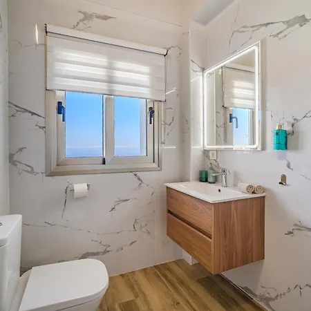 Casa Roque Del Mar Private With Heated Saltwater Pool, Jacuzzi & Ocean Views וילה